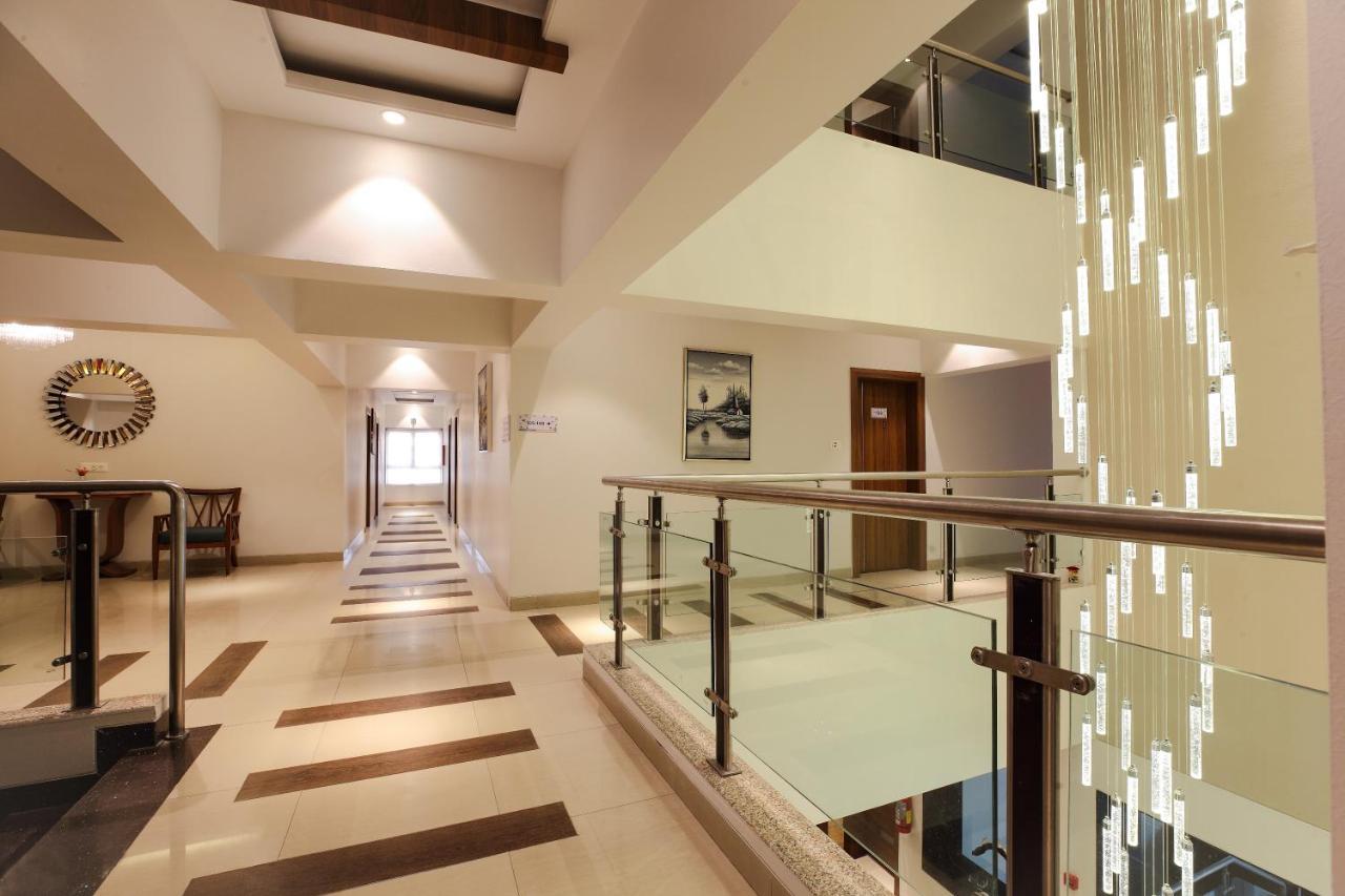 Click Hotel Nashik Exterior foto