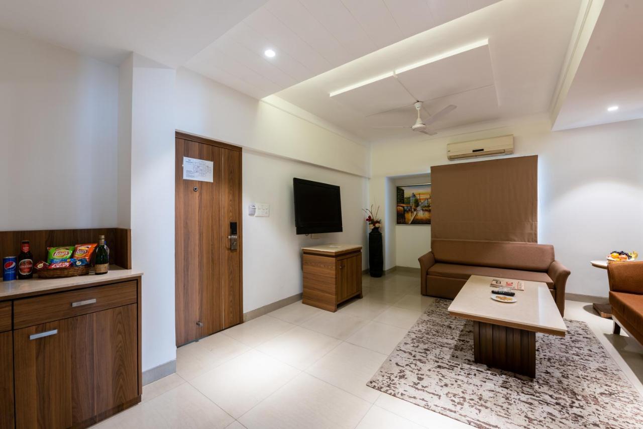 Click Hotel Nashik Exterior foto
