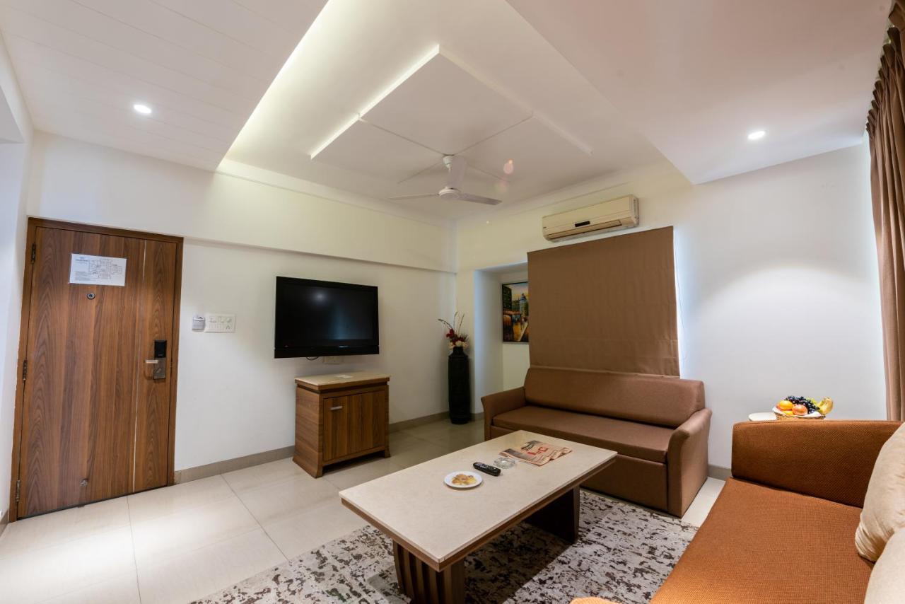 Click Hotel Nashik Exterior foto