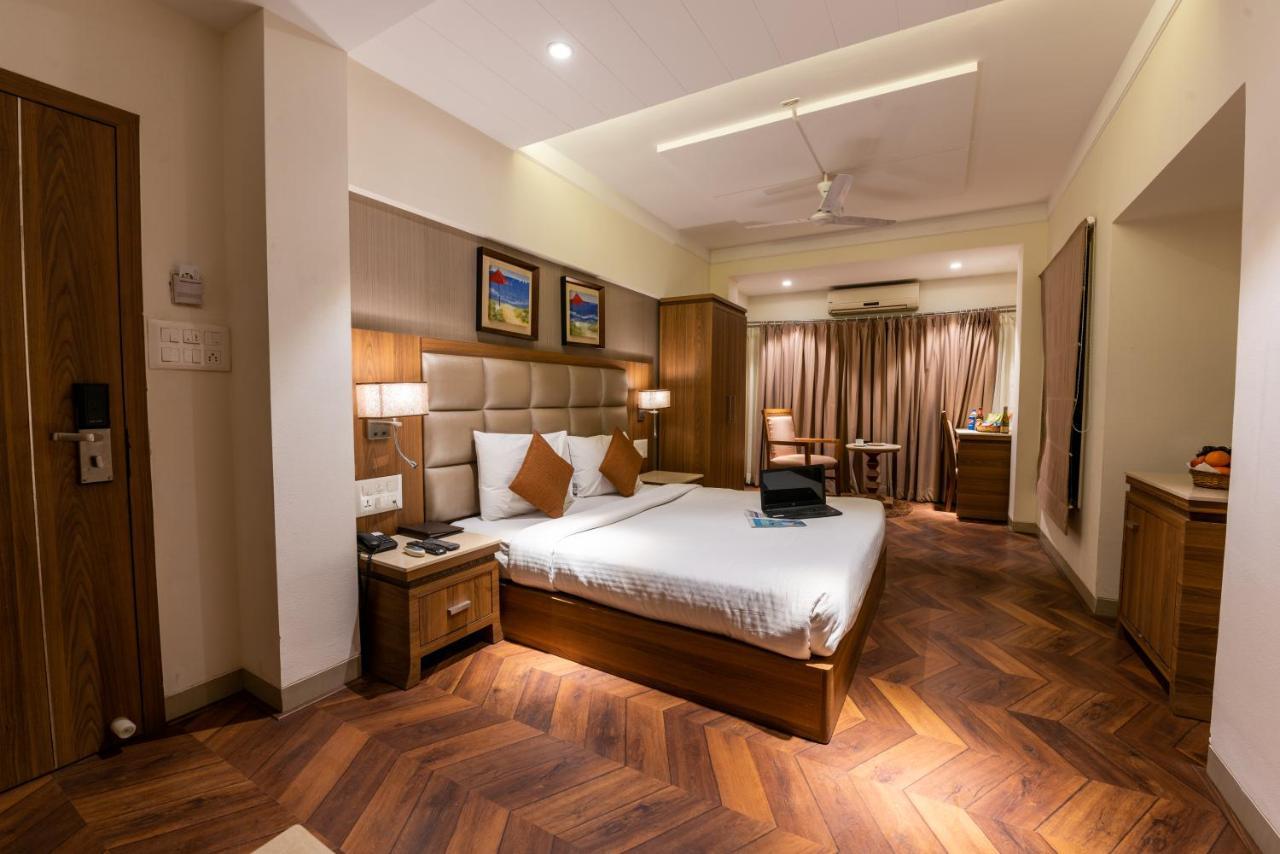Click Hotel Nashik Exterior foto